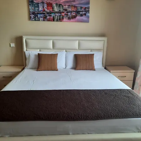 Avanda Apartahotel Dhërmi