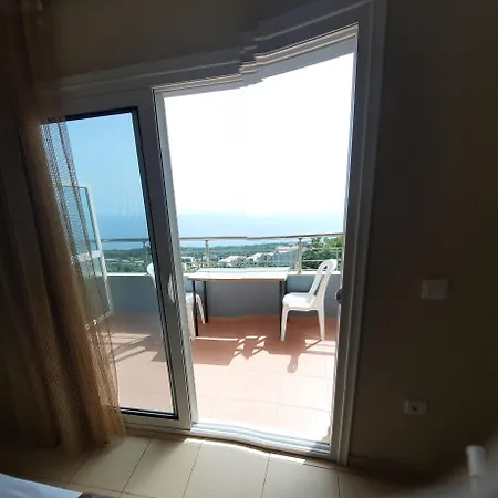 Apartahotel Avanda *